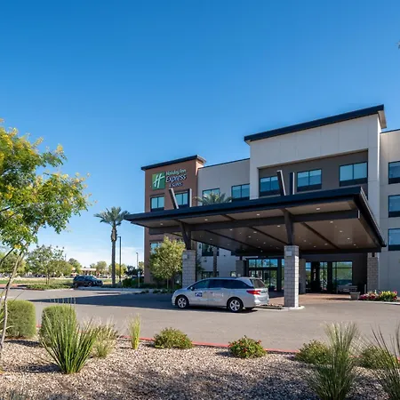 Holiday Inn Express & Suites - Gilbert - Mesa Gateway Airport-3
