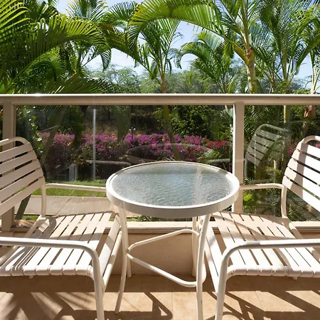 Maui Banyan King Studio + Ocean View-3