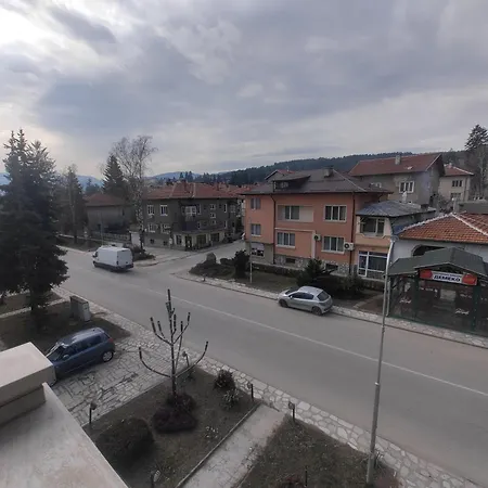 Olympic Guest House With Free Parking-2