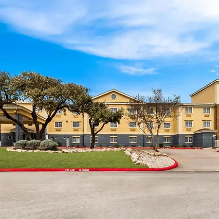 Quality Inn & Suites San Antonio Airport - Stone Oak-3