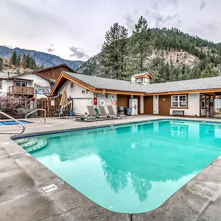 Icicle Village Resort Condos #407 & #408-2