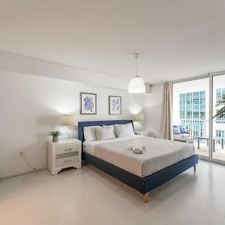 Lux Brickell Bay Condo City Views & Prime Location-2