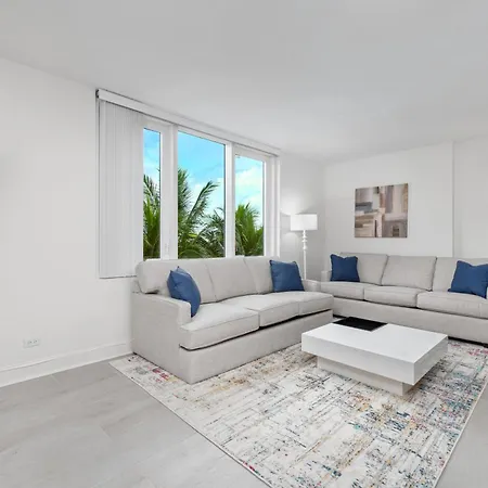 Private Residence At Roney Palace - 328-2
