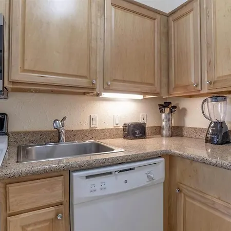 Awesome Paki Maui Beach Condos In Lahaina-3