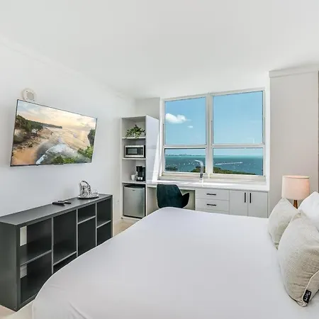 Coconut Grove Bayview Unit Parking Included-2