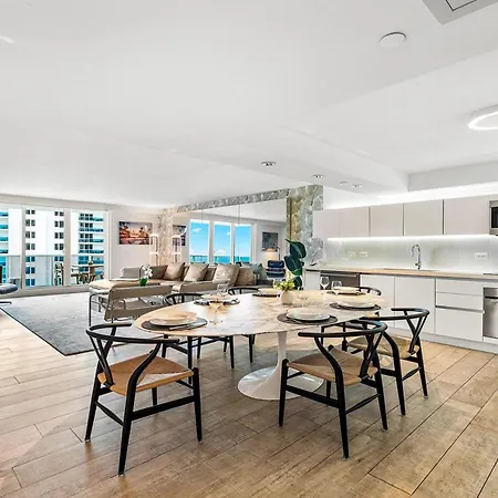 1 Hotel & Homes Private Luxury Suites-2