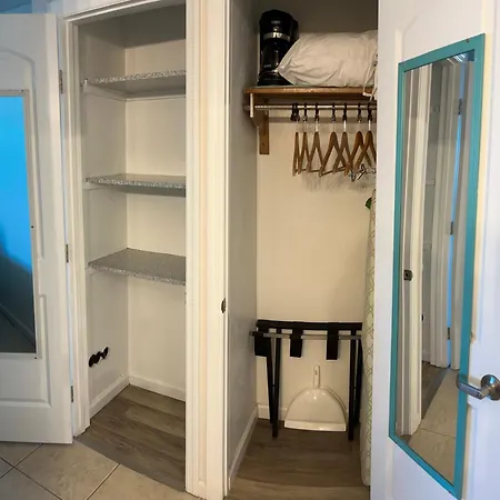 Beach Condo With Pool & Tiki Bar!-2