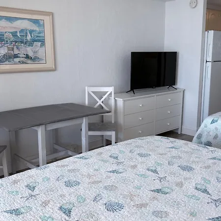 Cozy Studio With Direct Ocean View-2