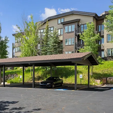 Crestview Condominiums By All Seasons Resort Lodging-2