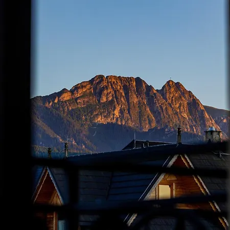 Grand Podhale Resort&Spa Zakopane - Jacuzzi - Sauna fińska i Łaźnia parowa - Widok na Tatry-3