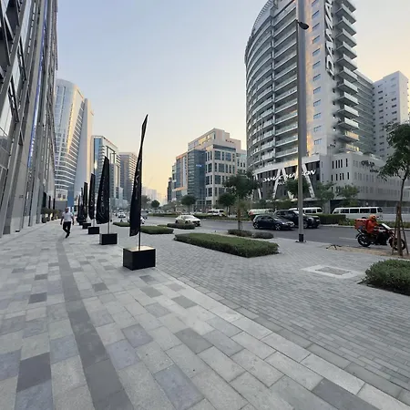 Experience Modern Comforts Near Iconic Dubai Mall And Burj Khalifa-3
