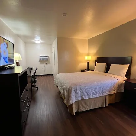 Riverside Motel-2