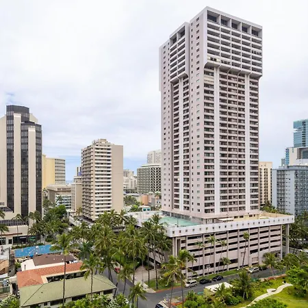 Beach Life Waikiki One Bedroom Condo Full Kitchen-3