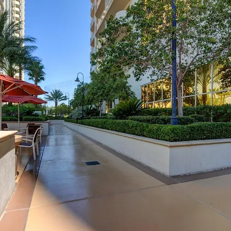 Sierra Sol Studio At Mgm Signature Tower 1 Balcony Strip View-2