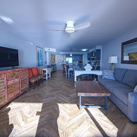 Regency Towers Apt 904-2