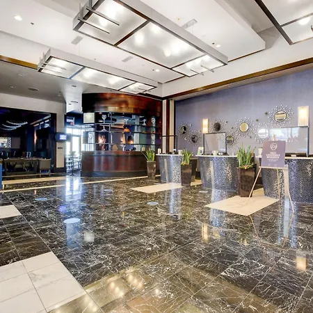 The Lapis Suite At Platinum Hotel-2