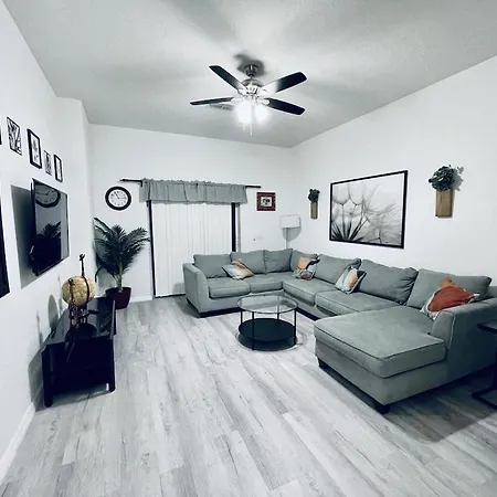 Cozy 3 bedroom Condo near Disney World!-2