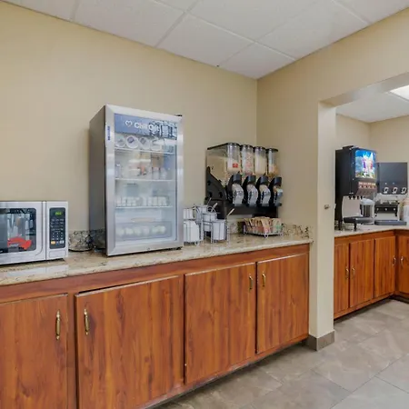 Comfort Inn Bismarck-2