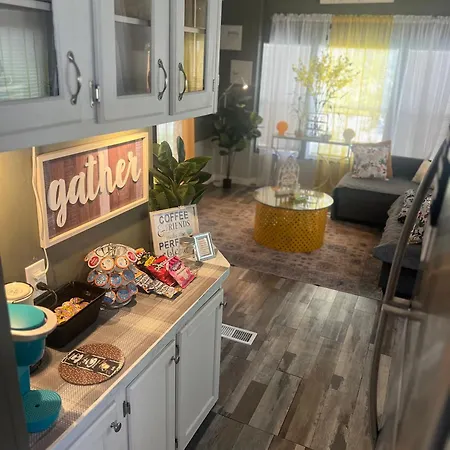 Private Cottage Only 5 Miles From Disney-2