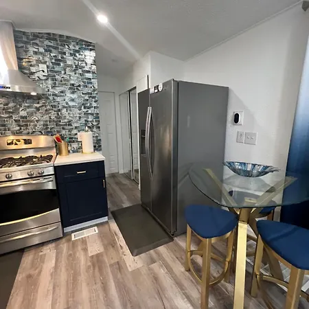 Luxury Tiny Cottage 5 Miles From Disney-2