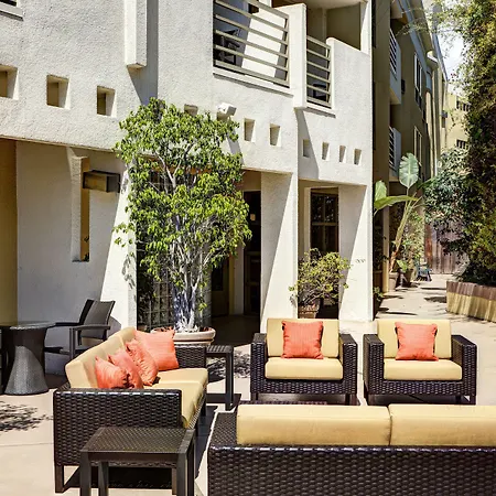 Courtyard Los Angeles Century City/Beverly Hills-3