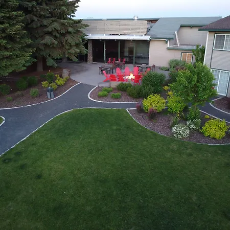 Ramada by Wyndham Spokane Airport-2