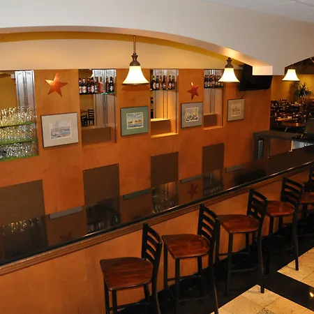 Best Western Plus Hotel & Conference Center-3