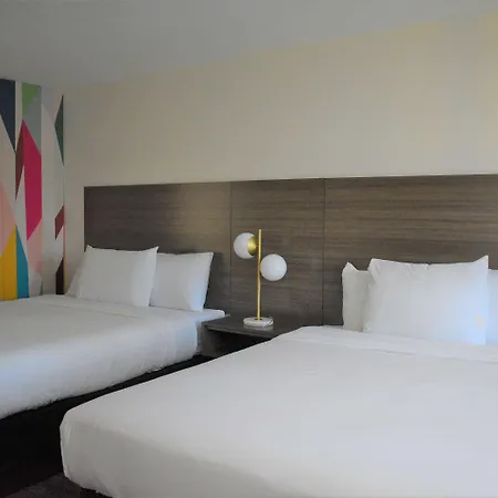 Signature Anaheim Maingate-3