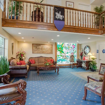 Castle Inn And Suites Anaheim-2