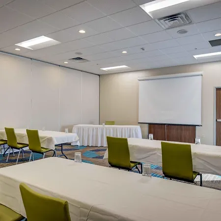 Holiday Inn Express & Suites North Platte By Ihg-3