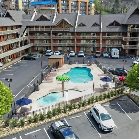 Crossroads Inn & Suites-3