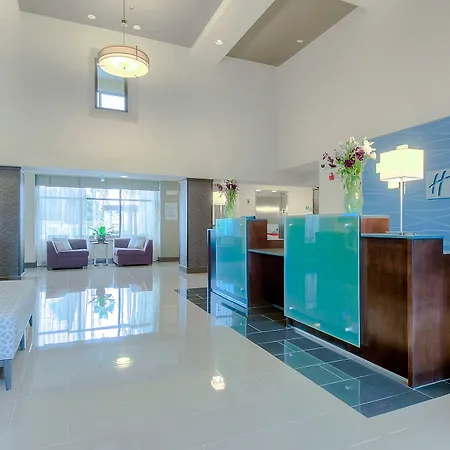 Holiday Inn Express & Suites Carlsbad Beach By Ihg-3