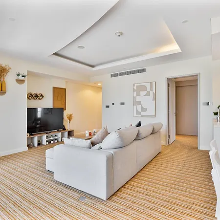 Holistay Kempinski Central Avenue Deluxe 1Br-2