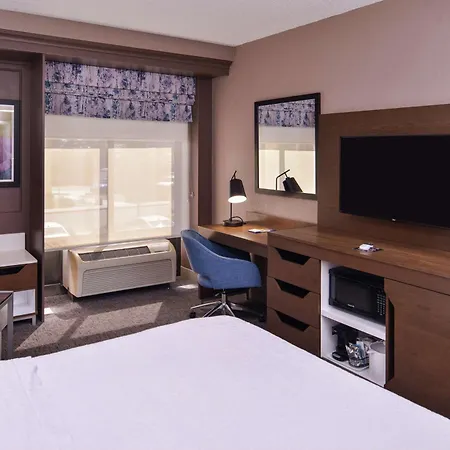 Hampton Inn Albuquerque - University/Midtown-3