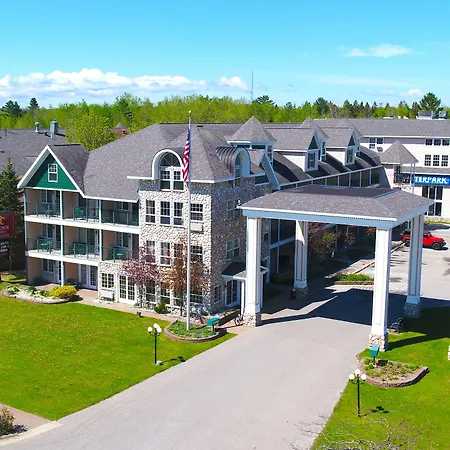 Crown Choice Inn & Suites Lakeview And Waterpark-2