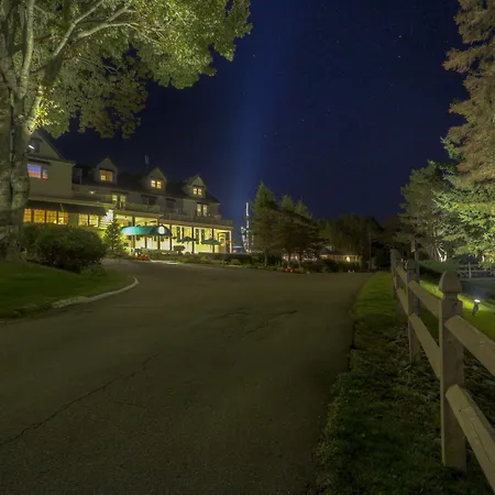 Spruce Point Inn Resort And Spa-2