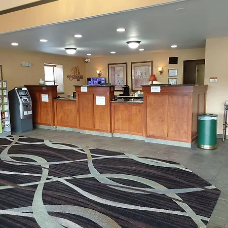 Lavissh Inn And Suites-2