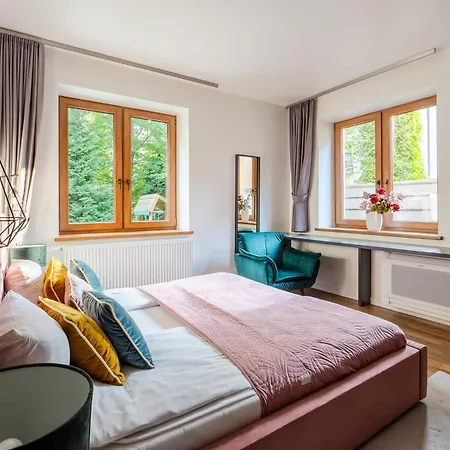 Villa Jarosta Premium & Spa-3