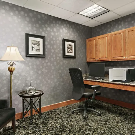 Hampton Inn & Suites Lawton-3