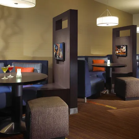 Courtyard By Marriott Anaheim Resort/Convention Center-3