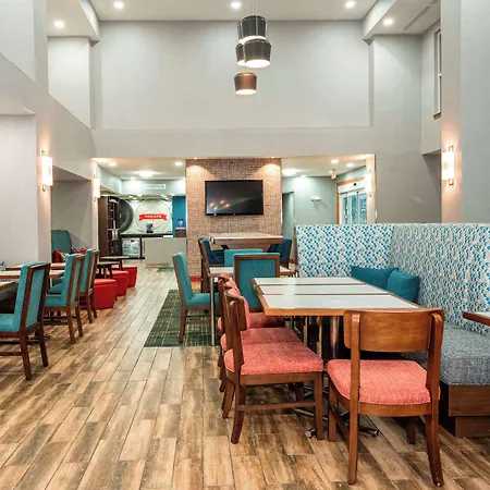 Hampton Inn & Suites Fort Worth-West-I-30-3