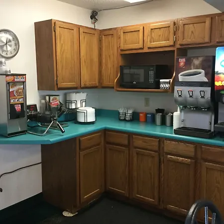 Travelodge By Wyndham Spearfish-2