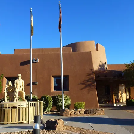 Holiday Inn Express & Suites Albuquerque Historic Old Town By Ihg-3