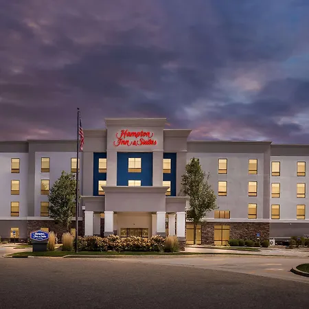 Hampton Inn & Suites Canton-2