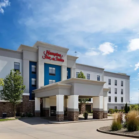 Hampton Inn & Suites Canton-3