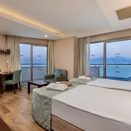 Ramada Plaza Antalya-2
