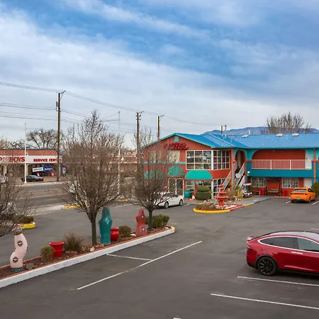 Sandia Peak Inn Old Town Abq, A Howard Johnson By Wyndham-2