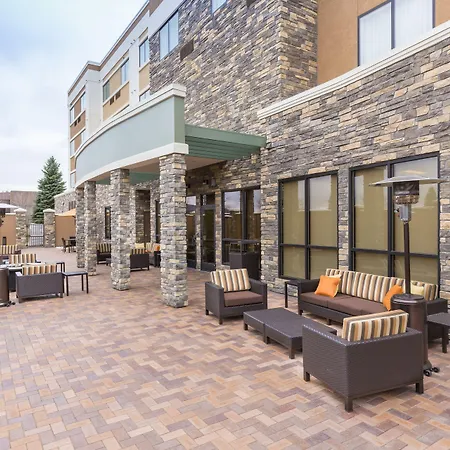 Courtyard By Marriott Bismarck North-2