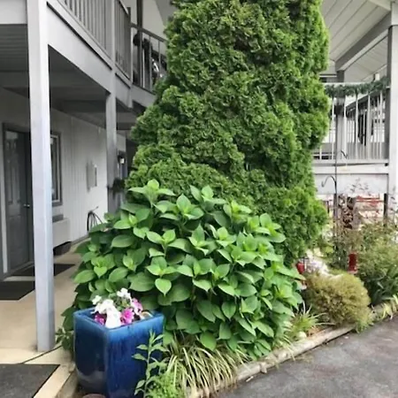 Four Seasons Inn-3