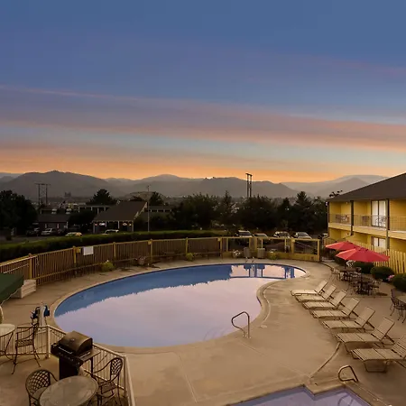 Surestay Hotel By Best Western Wenatchee-2